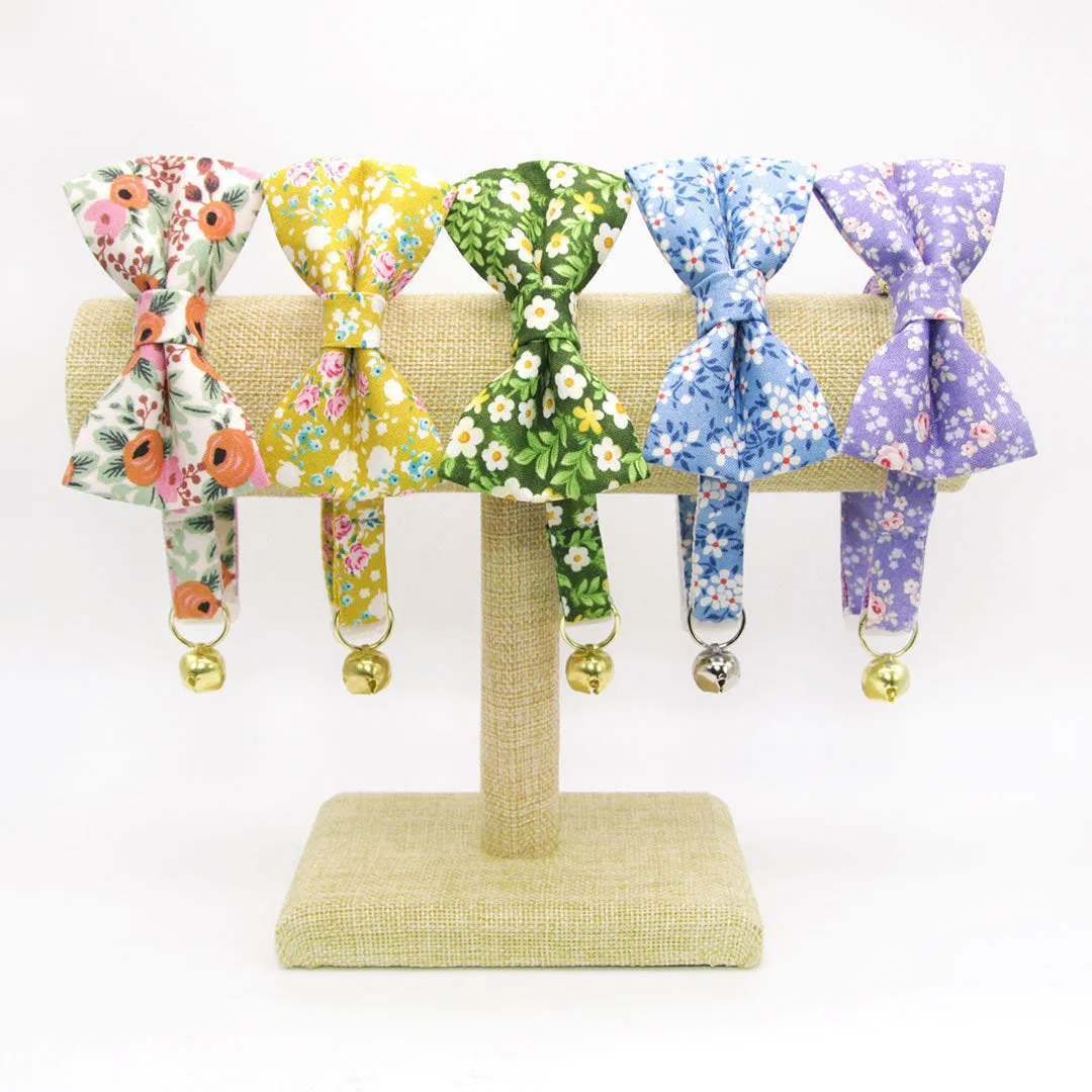 Cat Collar - "Hazel" - Green Floral Cat Collar / Breakaway Buckle or Non-Breakaway / Cat, Kitten   Small Dog Sizes