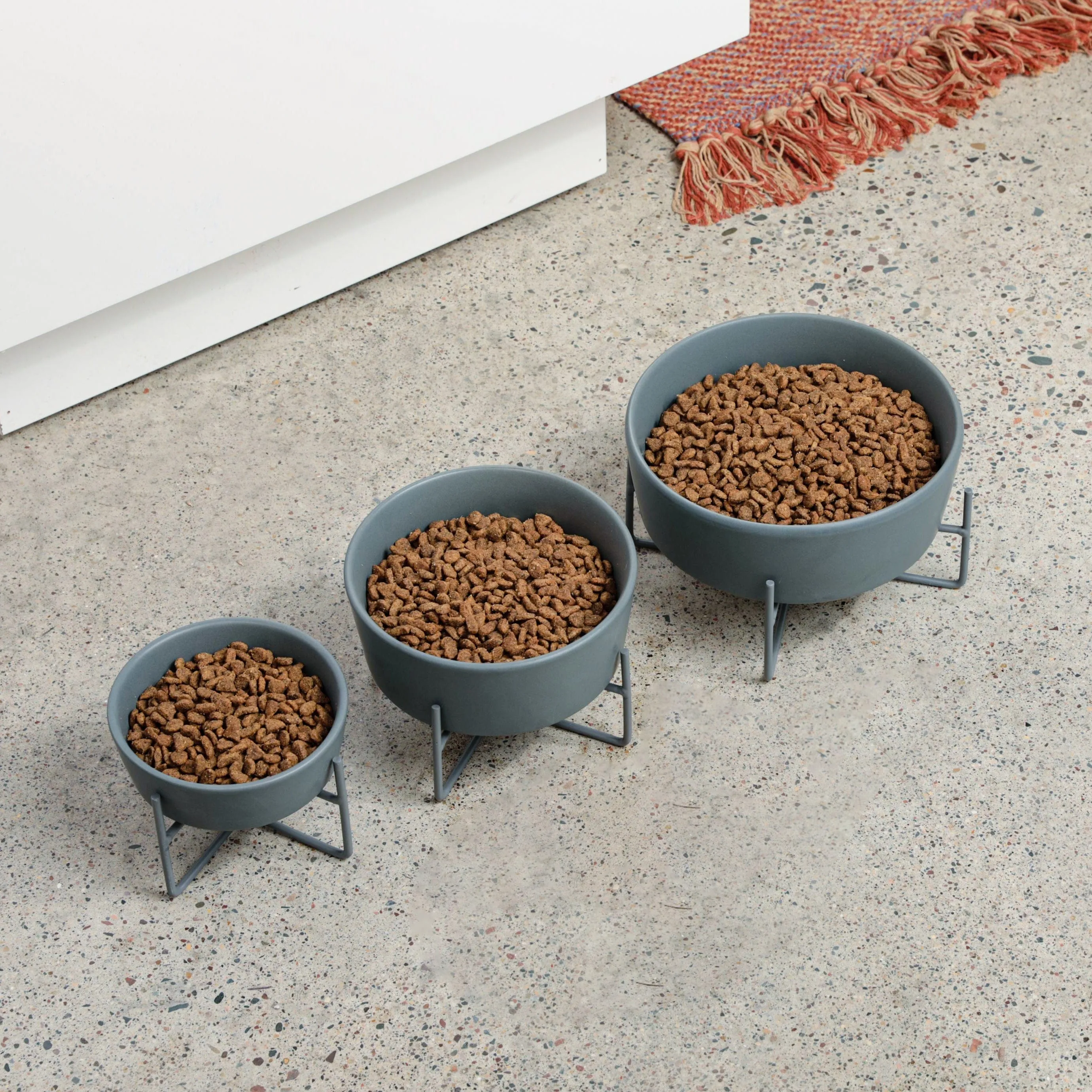 Simple Solid Bowl   Dog Bowl Stand by Waggo