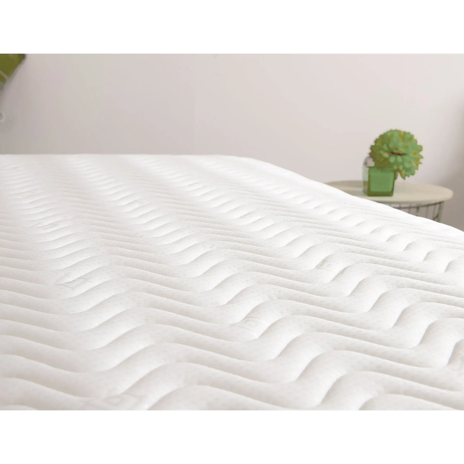 Starlight Beds™ 7" Deep Cool touch Luxurious soft Finish Memory Foam & Hybrid Spring Green Border Mattress